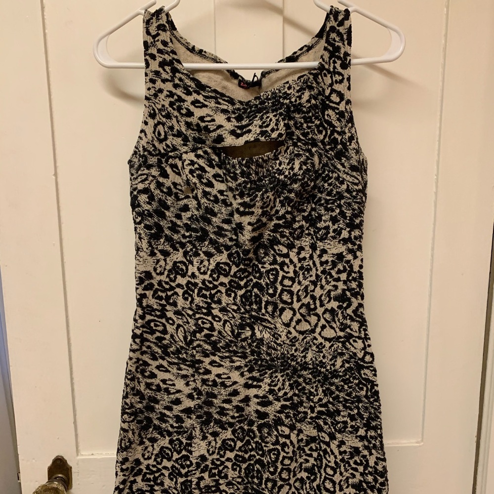 Betsey Johnson - leopard shift textured dress